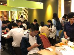 大堂-麦当劳(新华路步步高店)