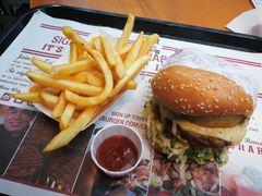 -The Habit Burger Grill 哈比特汉堡(复兴soho店)