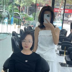 -MOVAN  HAIR莫凡匠人发型屋