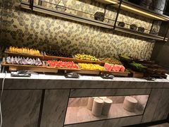自助取餐区-上海临港美爵酒店·铃兰西餐厅