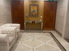 -汕尾巴黎半岛酒店