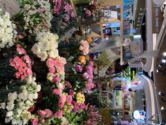 -谷莠子花艺气球派对·绿植造景·花艺沙龙(东海缤纷天地店)
