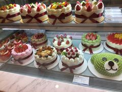 -花花卷卷·鲜食蛋糕(静安久光百货店)
