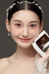 -喜爱高定婚纱摄影