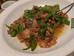 -绿草地·湘菜(酃湖师院店)