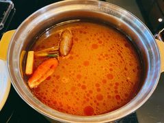 番茄牛尾锅-鲁西肥牛(九方购物中心店)