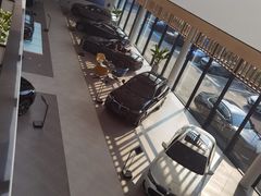 -上海宝信宝马4S店