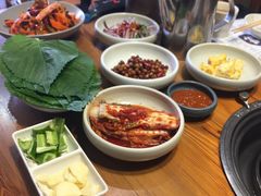 -草家酱蟹炭火烤肉店(珲春南路一店)