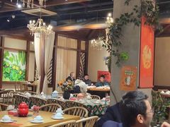 -郭婆婆疯子鸡·土货江湖菜馆