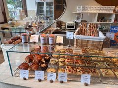 -VERIE BAKEHOUSE