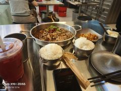 -蓉三少冒烤鸭·四川小吃集(北京首店)