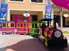 -王府井奥莱临潼小镇(临潼店)