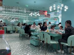 -季季红火锅(柳州城中万达二店)