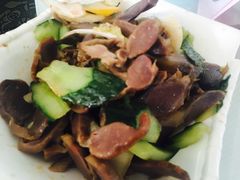 -红栌温泉山庄生态美食餐厅