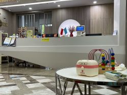 -睿宝儿科·眼科·口腔(静安大悦城门诊部)