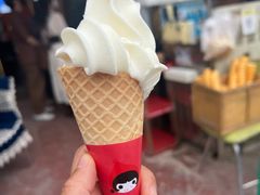 -古老冰山特色冰淇淋店(艾提尕尔店)