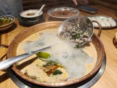 -洱火云南酸菜牛肉火锅(石景山当代商城店)