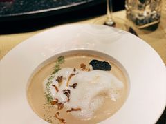 -YUE·6·西式融合餐厅(外滩六号店)