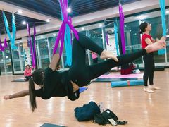-健龙森俱乐部·游泳·健身·羽毛球综合体育馆