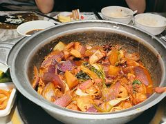 -禄婶鸡煲·打边炉