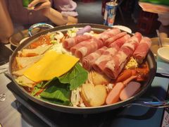 芝士肥牛年糕火锅-Meet Sun韩式大排档(五一广场7MALL店)