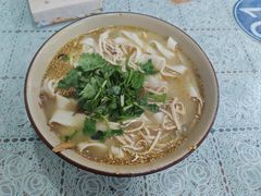 四厂咖喱烩面-四厂烩面(棉纺路店)