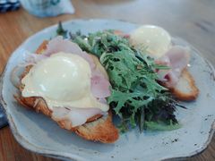 -ROAST coffee & eatery