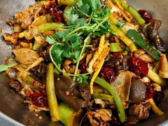 -龙顺园麻辣香锅(机场店)