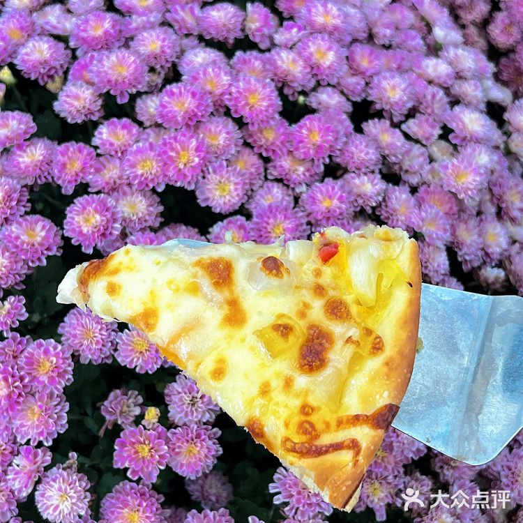 人生苦短!烤肉填满🍻在弥勒小酌一杯!