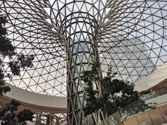 -LuOne凯德晶萃广场(徐家汇路店)