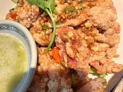 -大头虾越式风味餐厅(光明广场店)