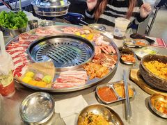 -哈哈碳都·牛肋条无限自助烤肉(台江万达店)