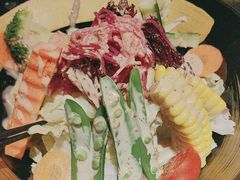 -山川小町·极番烧肉(新地假日广场店)