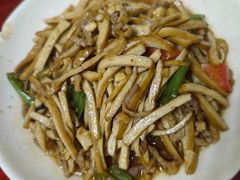 -芦茨金富饭庄·25年老字号·专做稻草鸡