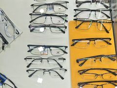 -三叶眼镜城(八佰伴店)