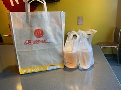 -麦当劳(得来速店)