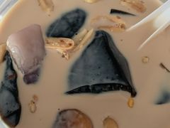 芋圆烧仙草-小娘鱼(新都汇店)