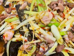 火爆兔肚-易老九江湖菜(北滨一路店)