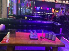 -喜鹊音乐酒馆(西街店)