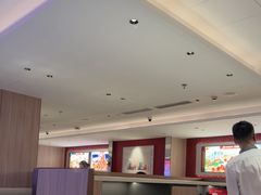 -海底捞火锅(杭州庆春路夜宵主题店)