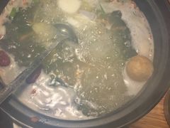 -陆记牛庄·碳锅龙虾烧烤(爱上花园店)