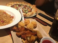 -必胜客(WOW中心城店)