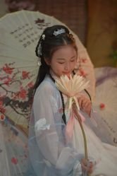 -汉仪华裳汉服馆(打浦桥店)