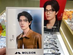 -美式眼镜·授权蔡司.依视路.尼康.豪雅.明月(人民广场店)