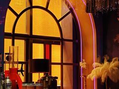 -Darling Queen·Mini·Live·House