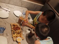 -必胜客(经开万达店)