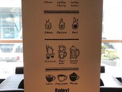 -瑞幸咖啡(宝华国际广场店)
