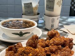 -新大咀港式茶餐厅(宝山万达店)