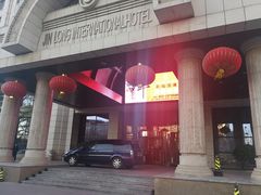 -锦龙国际酒店(天津奥体中心华苑地铁站店)