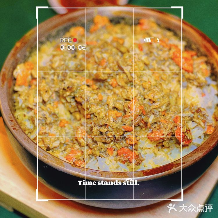 快来！这一道菜竟然用了25只大闸蟹！